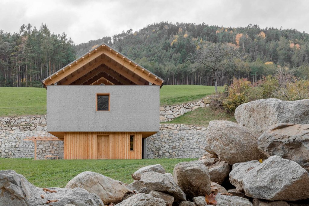 Habitat BC Residential Building in South Tyrol. Architecture by Andreas Gruber Architects