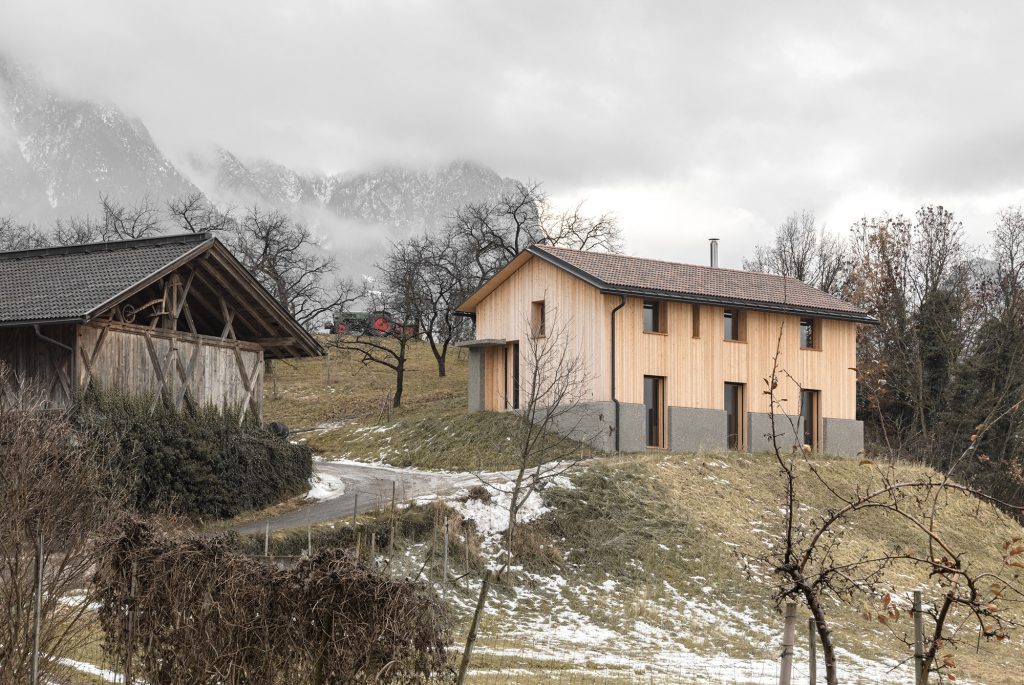 Habitat R Residential Building in South Tyrol. Architecture by Andreas Gruber Architects