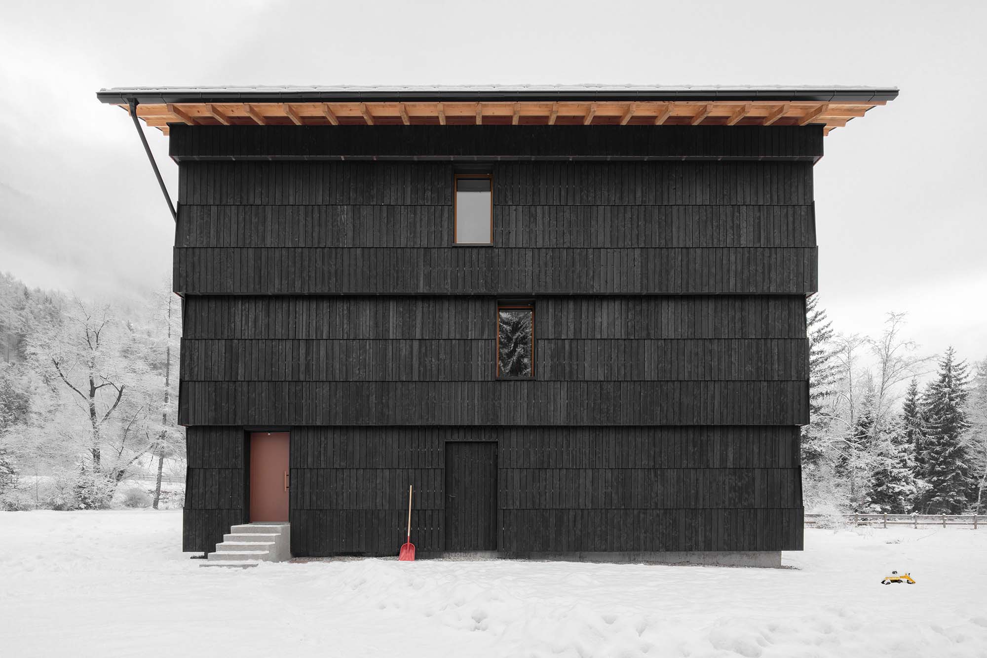 Leander Residential Building in South Tyrol. Architecture by Andreas Gruber Architects