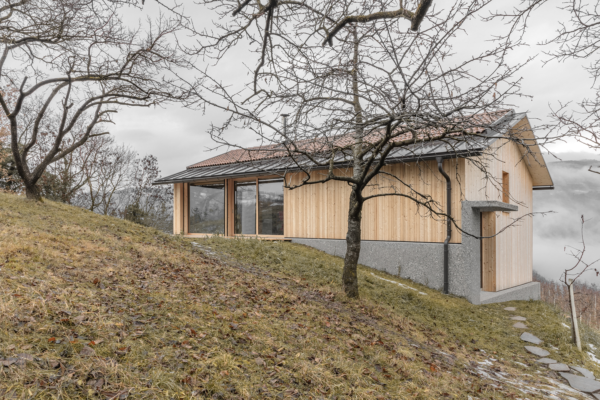 Habitat R Residential Building in South Tyrol. Architecture by Andreas Gruber Architects