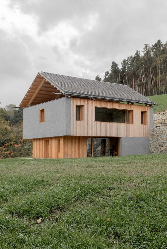 Habitat BC Residential Building in South Tyrol. Architecture by Andreas Gruber Architects