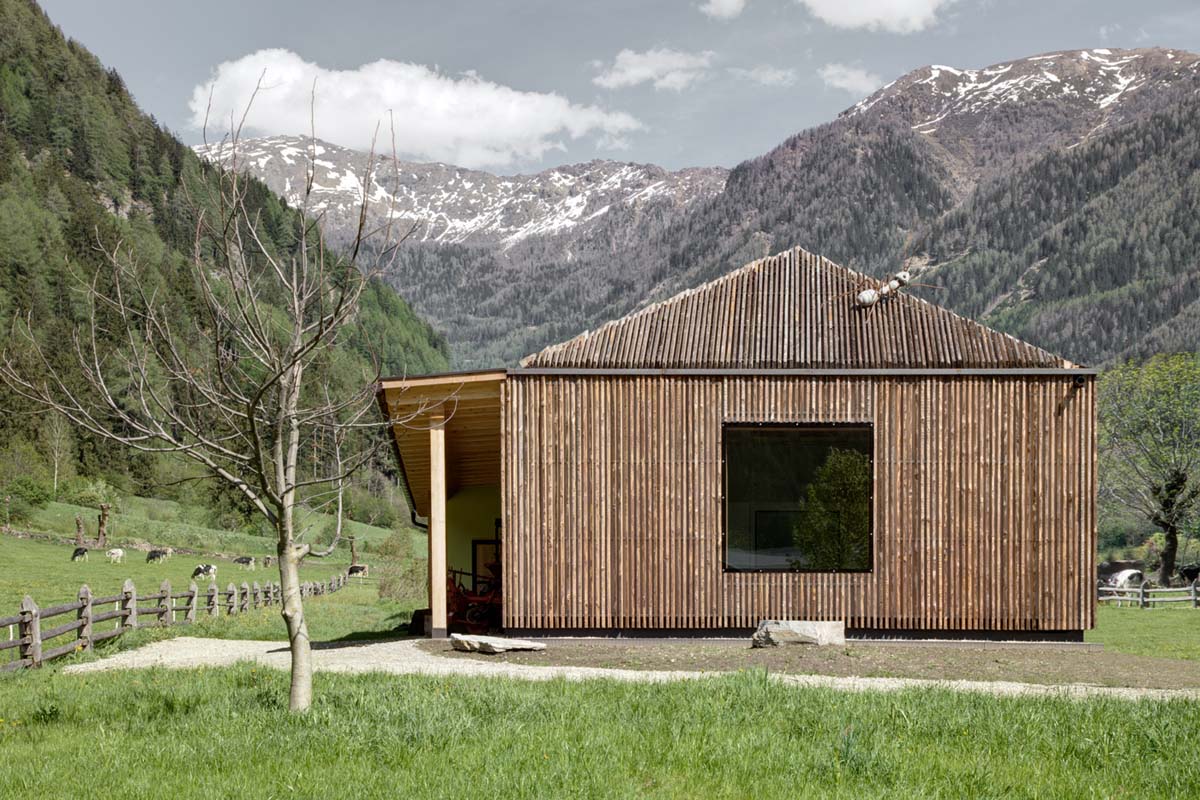 Hofladen Bauernhof Steirer Wiesen Umbau im Altbau von Andreas Gruber Architekten