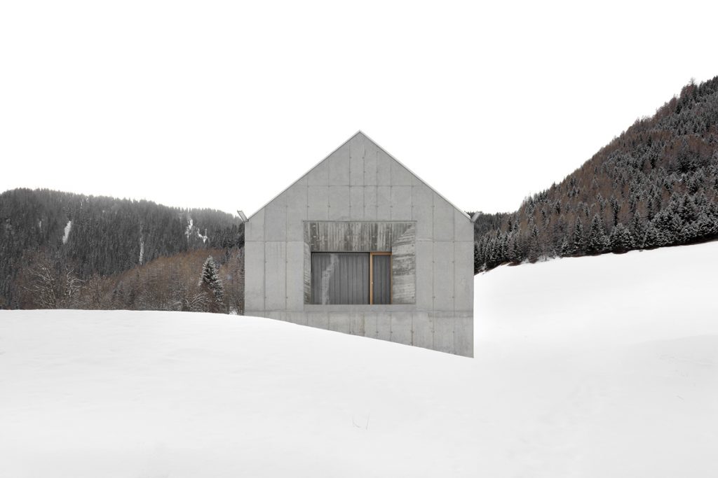 Beton Wohnhaus in Südtirol von Andreas Gruber Architekten