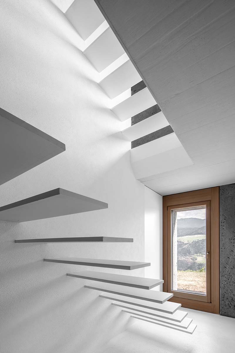 Wohnhaus aus Dämmbeton in Südtirol von Andreas Gruber Architekten, Gewinner Architekturpreis Big See