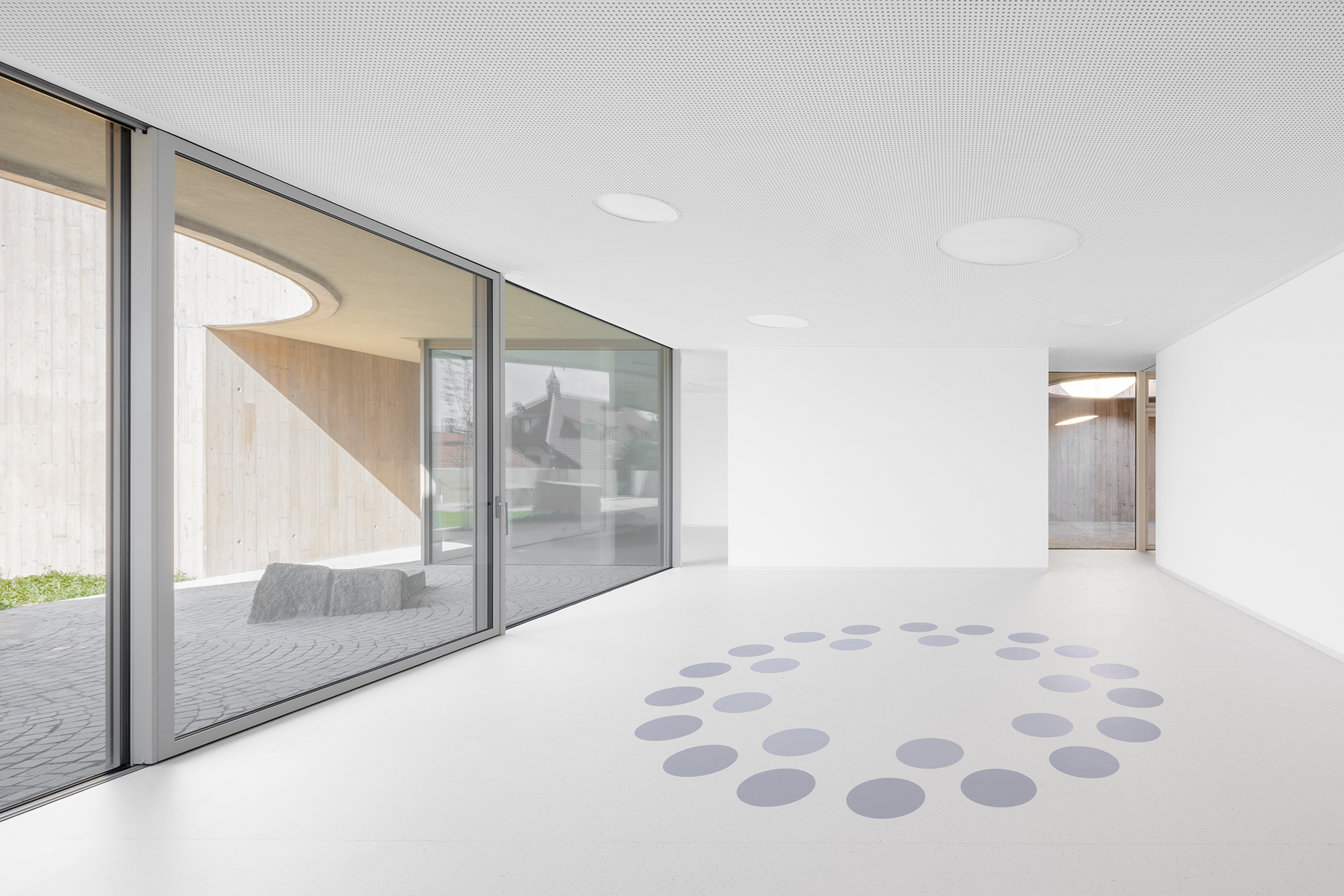 KITA Klobenstein educational building in South Tyrol. Architecture by Andreas Gruber Architects